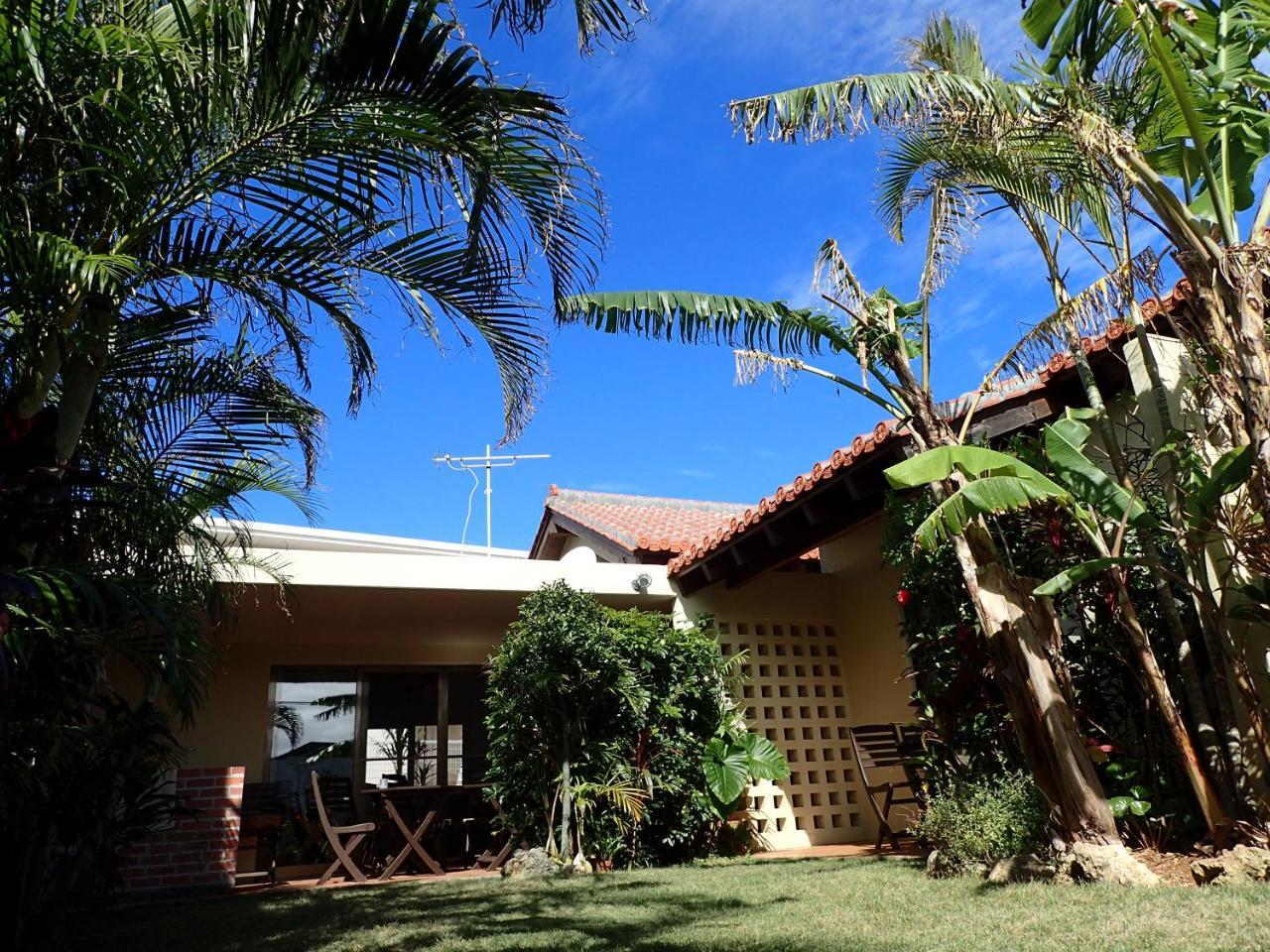 Akachichi Guesthouse Onna Exterior photo